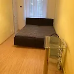 Útulné bydlení 10 min pěšky do centra Prahy